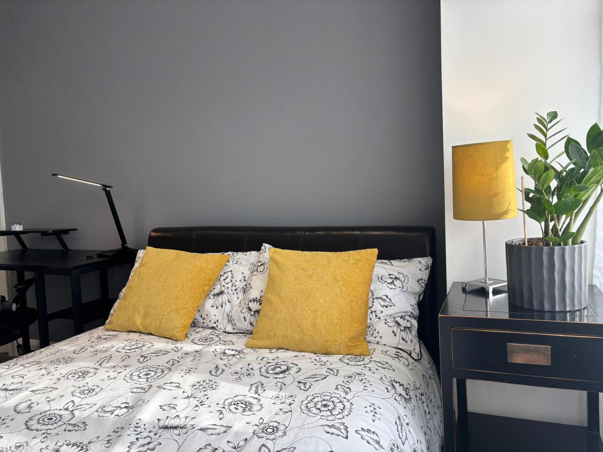 Hotel Entire House Floor Perfect For Couples & Freelancers - Available For Single Too Londýn Exteriér fotografie